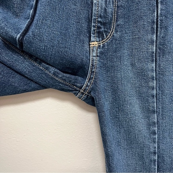 PAIGE Julia Step Hem Felice Step Hem Jeans Size 26 - Picture 9 of 13